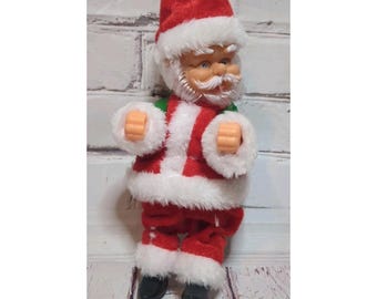 Figura navideña de Papá Noel trepando, estilo vintage retro de los años 60-70. Sin escalera. Solo Papá Noel.