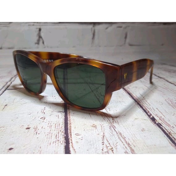 Guess Vintage Tortise Sunglasses GUESS Sunglasses Vintage 80s mod. GU821 Brown Tortoise  main image 3