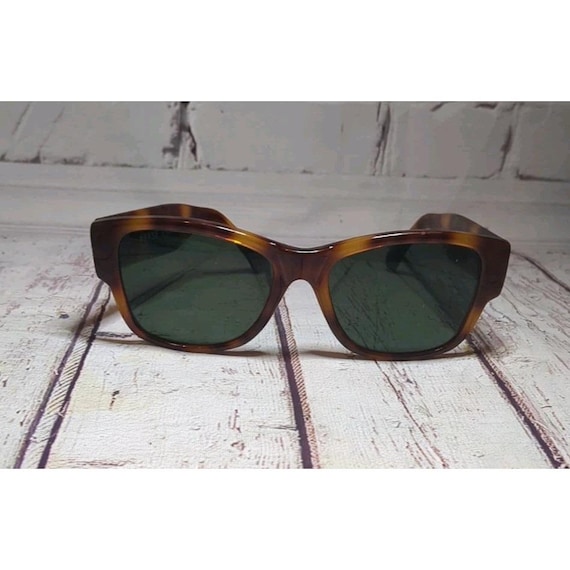 Vintage Guess Sunglasses GU821 Brown Tortoise Square Shades  display picture 2
