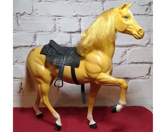 Vintage Mattel 1980 Dallas Barbie Doll Golden Palamino Horse 12" Made In USA