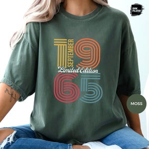 60th Birthday Shirt For Men - Vintage 1965 Retro Design - Customizable Gift Idea
