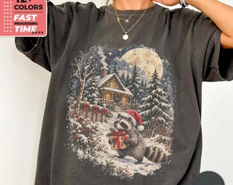 Maglietta natalizia con procione e colori confortevoli – Maglietta invernale vintage con procione, maglietta per la baita di montagna, top natalizio a tema bosco