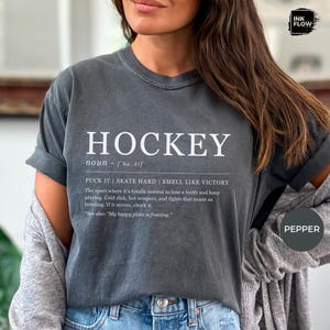 Lustiges Definition Hockey T-Shirt, Comfort Colors® Hockey Shirt für Spieler & Trainer, Sport TShirt, lustiges athletisches Shirt, Hockey-Liebhaber Geschenk Bild 5