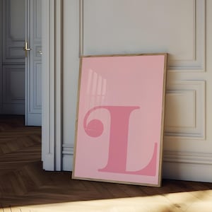 Póster de la letra L, impresión de letras del alfabeto rosa, arte de pared con letras iniciales, decoración de dormitorio de moda, decoración de guardería femenina, galería de pared para habitación de adolescentes