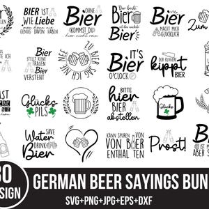 Puede incluir: Un conjunto de 30 refranes alemanes sobre la cerveza en blanco y negro. Los refranes están en una variedad de fuentes y estilos, y algunos incluyen ilustraciones de jarras de cerveza, vasos y otras imágenes relacionadas con la cerveza. El texto incluye frases como "Bier ist wie Liebe", "Glücks Pils" y "Prost!"