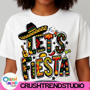 Lets Fiesta Script PNG, Camiseta para Festa Cinco de Mayo, Bandeira Mexicana PNG, Caveira com Sombrero de Taco e Margarita, Roupa de Festa, Download Digital