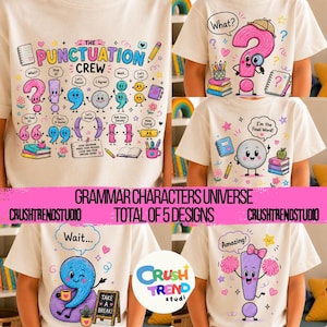 Puede incluir: Una camiseta de color crema con un gráfico colorido de The Punctuation Crew. El diseño incluye varios signos de puntuación animados con caras, libros, lápices y bocadillos con texto como What, Stop It, Let's Pause, I Agree, Wait, Let's List, You Said It, That's A Quote, Let's Group, Add Some Details, Keep Going e I'm The Final Word.