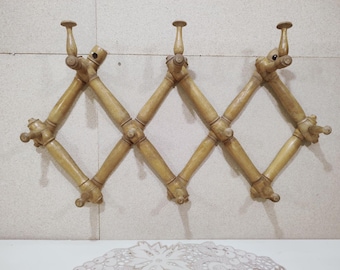 Vintage Wooden Folding Wall Hanger – 10 Pegs, Retro Clothes Rack