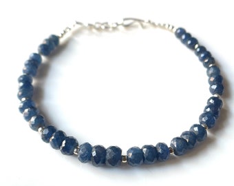 AAA+kvalitets armband med fasetterade blå safirkulor, 925 silver, smycken med blå safir, pärlarmband, 4-5 MM, present till kvinnor, present till henne