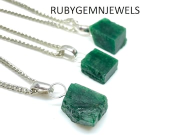 Rohe Smaragd Silber Anhänger Halskette, Rohe Smaragd Halskette, Mai Birthstone, Rohedelstein Anhänger, 18-Zoll Silber Kettenanhänger, Geburtstagsgeschenk
