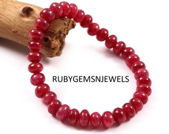 Natuurlijke robijnrode armband, sierlijke echte rode robijn delicate armband, robijnrode gladde kralenarmband - geboortesteen juli, cadeau voor haar,