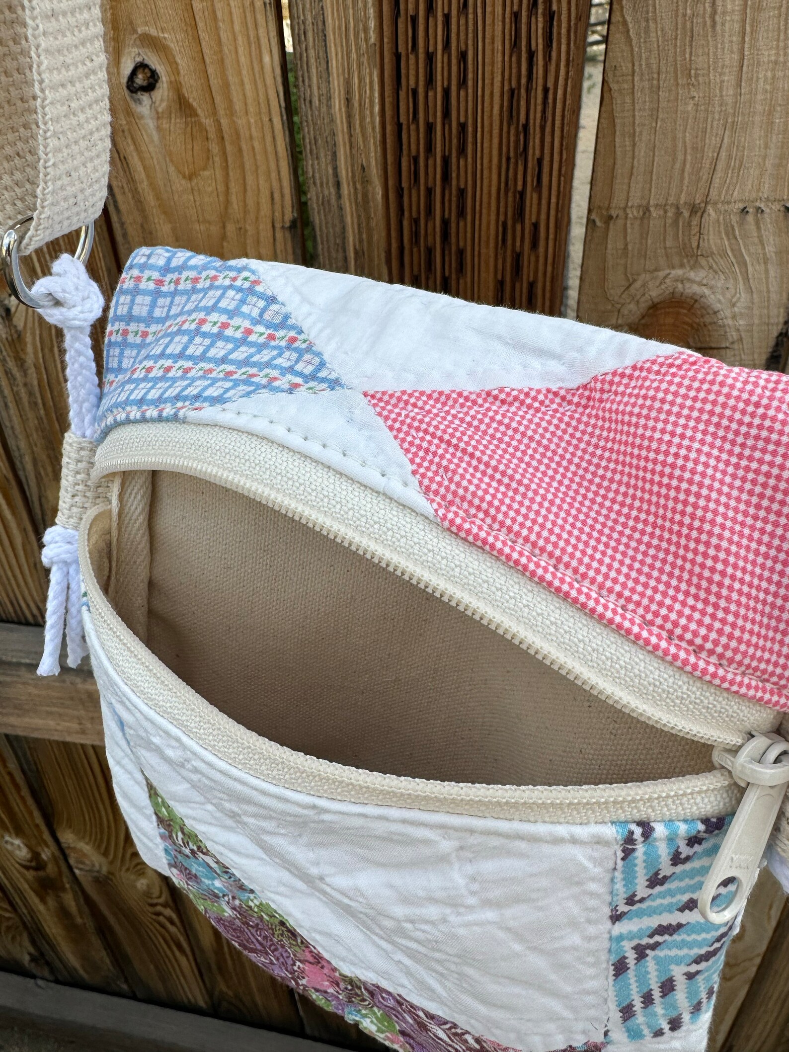 Vintage-inspired crossbody bag