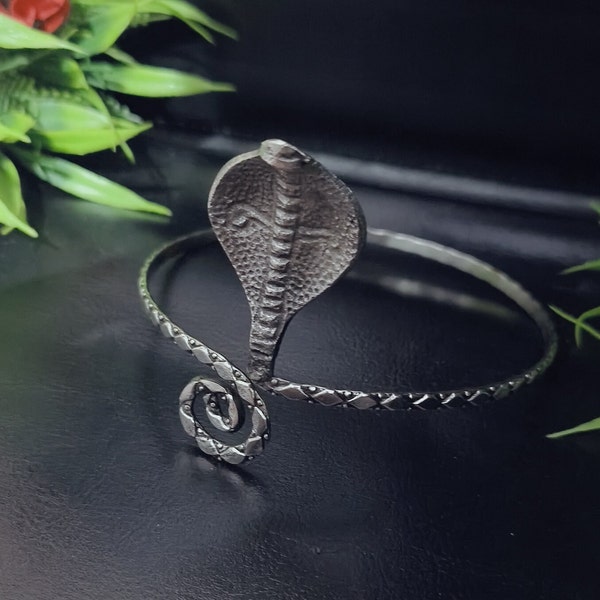 Handmade snake Armlet Bracelet, snake Tribal amrlet, Bohemian Bracelet, Boho Jewelry, adjustable armlet jewellery,snake upper arm bracelet.