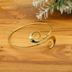 Upper arm cuff arm band spiral handmade made of brass- Spiral  Ethnic bangle -Rustic Bohemian