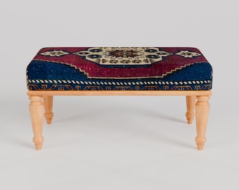 Banco elegante en color rojo marino, banco rústico para decoración del hogar, banco con diseño de alfombra nómada, banco con patas de madera hecho a mano, banco otomano de estilo retro, RSB 844-00