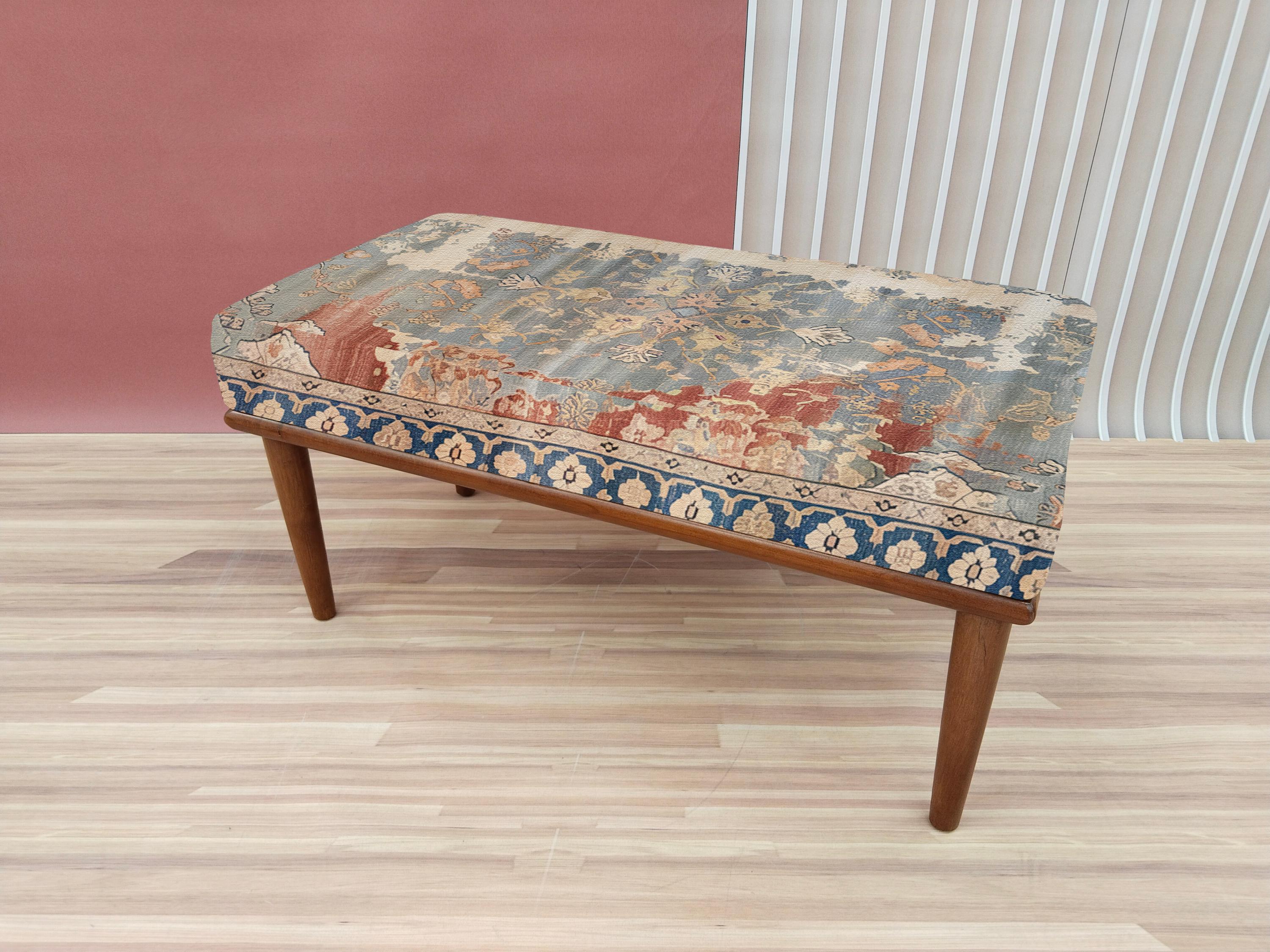 グレーの抽象的なベンチ、高級家具、ベンチプラントスタンド、レトロな