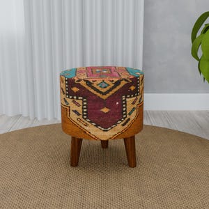 Taburete estilo puf gótico, decoración del suroeste, banco de diseño exclusivo, puf de tamaño personalizado, taburete de mesa de comedor, tocador redondo, regalo retro, RS 676-0