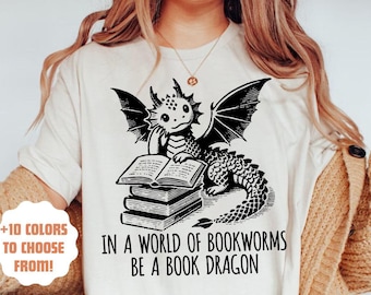 Camiseta "Sé un dragón de libros" / Camiseta "De ratón de biblioteca a dragón" / Camiseta "Lector de fantasía" / Regalo para amantes de los libros / Camiseta de bibliotecario / Camiseta "Aficionado a los libros" / Camiseta "Dragón de libros"