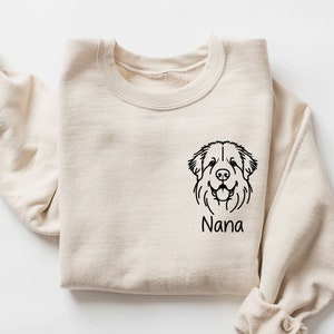 Custom Newfoundland Dog Sweatshirt | Custom Newfie Sweater | Newfoundland Mom Sweatshirt | Newfie Lover Gift | Newfoundland Sweatshirt