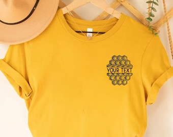 Kundenspezifisches Honigwaben-Hemd | Personalisiertes Bienen-Liebhaber-T-Shirt | Honeycomb Geschenk Shirt | Imker Geschenk Tee | Personalisiertes Imker-Hemd | Personalisiertes Hemd