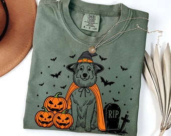Australian Shepherd Halloween Shirt | Spooky Aussie Witch T-Shirt | Pumpkin Aussie Dog | Funny Halloween Dog Lover Gift | Fall Aussie Shirt