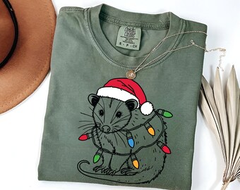 Possum Weihnachts T-Shirt | Opossum Weihnachts-T-Shirt | Opossum Liebhaber Shirt | Festliches Weihnachtsmann Possum Shirt | Tier Weihnachten Tee | Urlaub Possum Geschenk