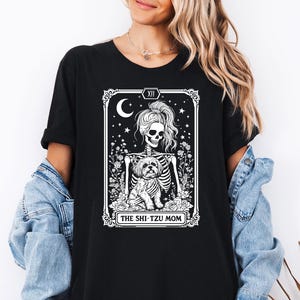 Chemise effrayante de maman de Shih Tzu, T-shirt de carte de tarot de squelette, cadeau mignon de maman de chien d'Halloween, T-shirt d'amant de Shih Tzu, chemise de Shih Tzu d'Halloween