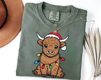 Höglandsko-t-shirt | Höglandsko-t-shirt | Djurälskare på bondgårdar | Jultomteko | Julko-t-shirt | Julskjorta på landet | Gåva för höglandsko-älskare