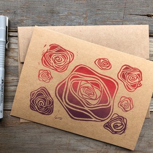 Cartão de notas com impressão em bloco - tons quentes - floral - em branco, envelope incluído