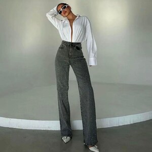Jean gris à strass femme fait main avec details scintilants
