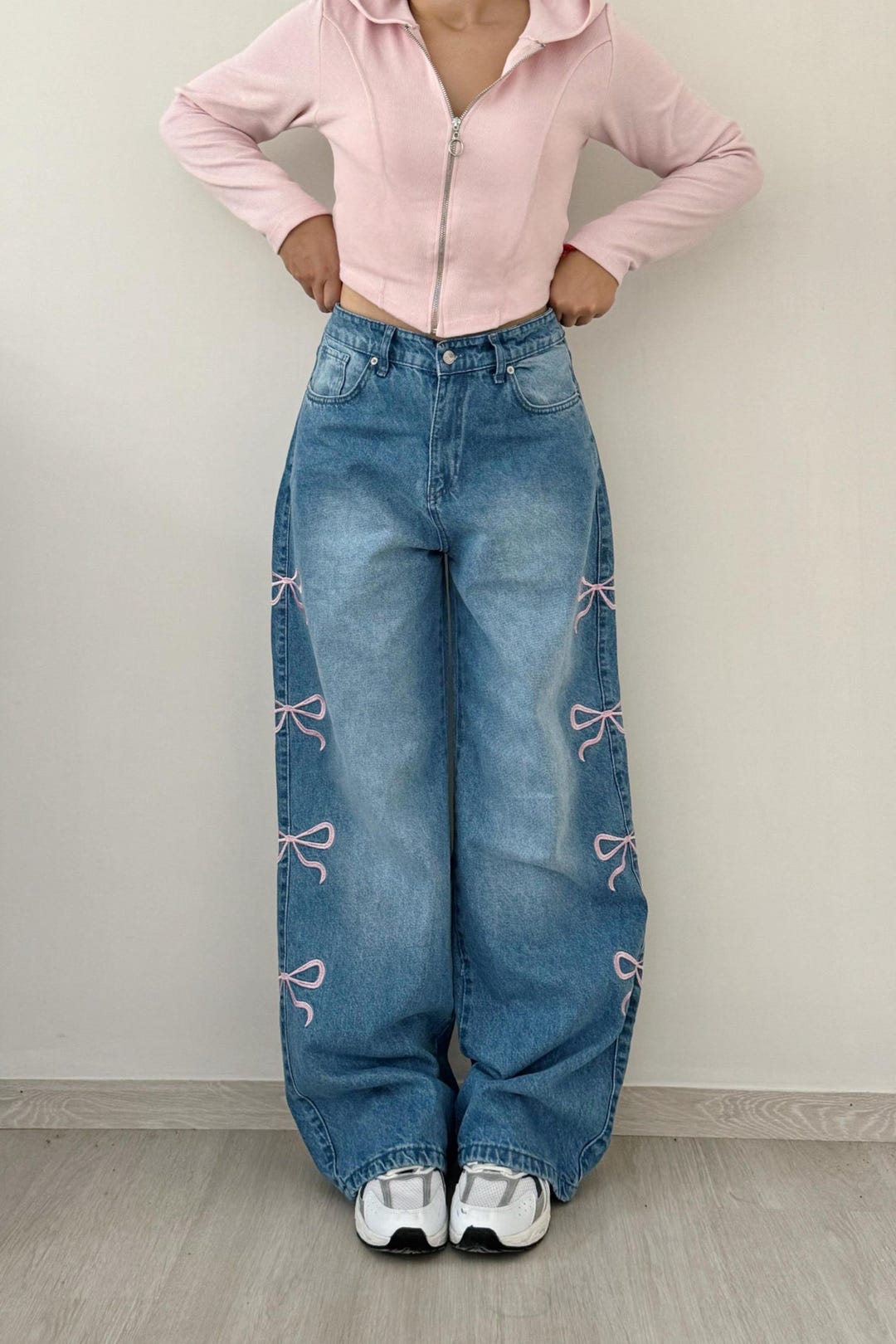 Vintage Blue Jeans: Women's Oversize Trousers with Pink Bows