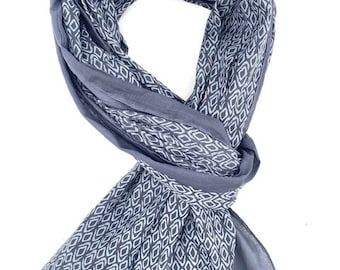 Man scarf