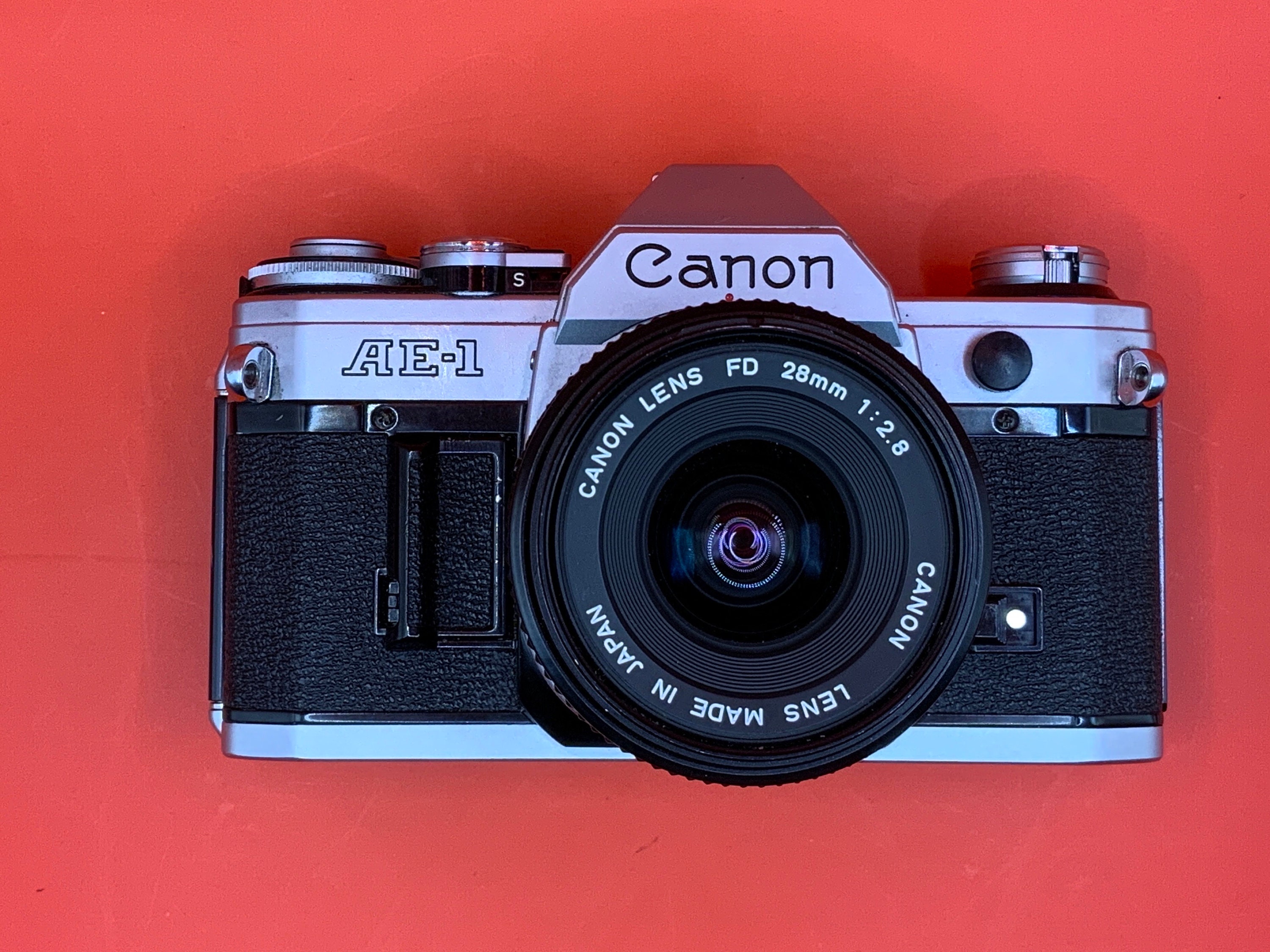 Canon AE-1 Silver + New FD 28mm f2.8