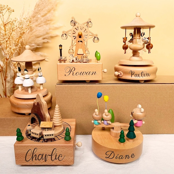 Benutzerdefinierte Holzzug-Spieluhr/Holzspielzeug für Babys, personalisierte Spieluhr aus Holz/Baby-Geburtstagsgeschenke für Kinder/Baby-Spieluhr aus Holz