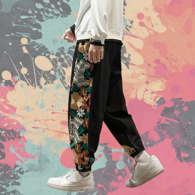 Baggy Sweatpants , Women's Fashion, Bottoms, Other Bottoms on Carousell