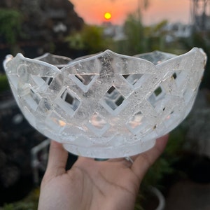 Natural Clear Crystal Quartz Filigree Bowl, Hand Carved Rock Crystal Gemstone Love Crystal Dish Gemstone 7.25 Inch Bowl For Home DECOR