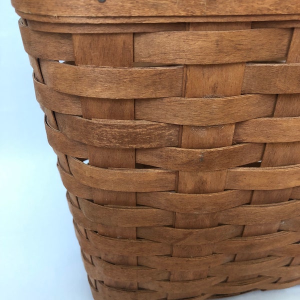 Wall Hanging Longaberger Basket // VG Condition