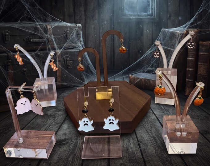 Spooky Earrings,