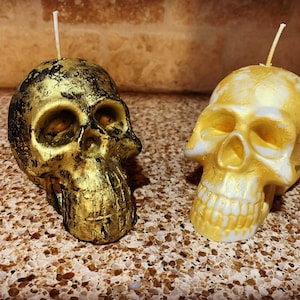 Halloween Candle | Skull Candle | Black Skull | White Skull | Halloween Skull | Halloween Decor | Soy Wax Candle | Fall Home Decor