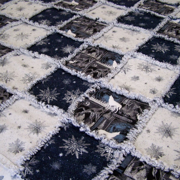 Handmade Howl at the Moon Rag Quilt Throw - Ideal for the Winter Season