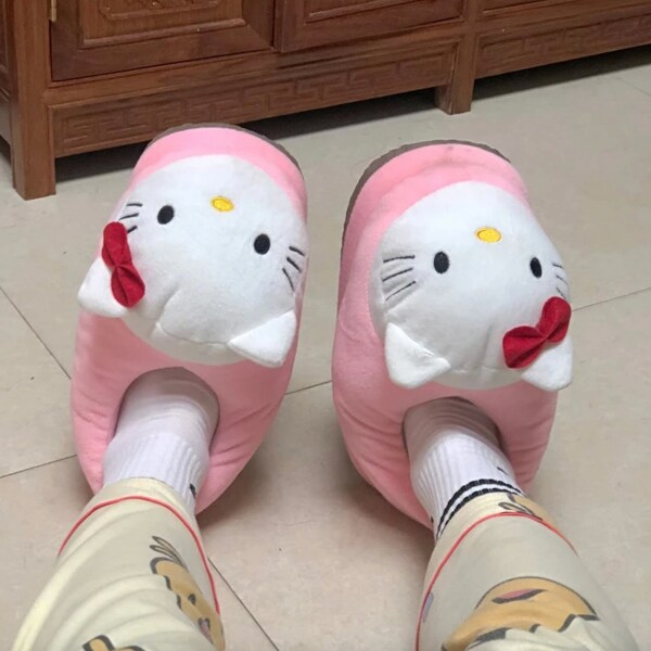 Hello Kitty Big Head Plush Slippers | Warm Winter Cartoon Cotton Shoes | Plush Shoes Student Dormitory Slides | Birthday Gift Cotton Shoes