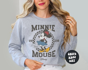 Disney Sweatshirt Minnie Mouse Sweatshirt Retro Minnie Sweatshirt Disney Family Trip Disneyland Minnie Sweatshirt Magic Kingdom Sweatshirt