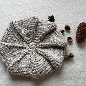 Elegant Hand-Knitted Beige Beret for Girls (Ages 5-6) – 48 cm