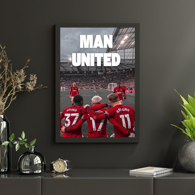 Manchester United Poster, Man. United Print, Football Poster Wall Art, Hojlund Mainoo Rashford Garnacho Print, Man Utd Gift, Old Trafford