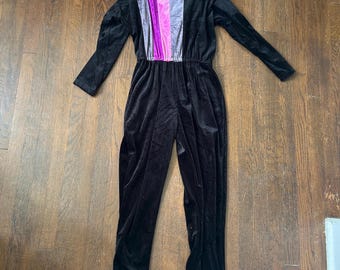 Mono vintage de terciopelo negro de los años 80 con bloques de color rosa y morado, cremallera, ropa deportiva de los años 90, talla grande.