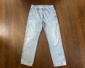 1990’s Vintage 90s Wrangler Light Wash Distressed Jeans Men's 34x30 Straight-Leg