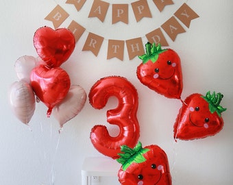 Ballonset eerste verjaardag aardbei, feestdecoratie bessen