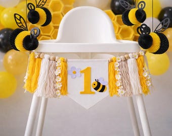 1st bee birthday banner, bee high chair banner, honey bee birthday, Bee Day Celebration, Busy Bee Theme bumble bee baby birthday.