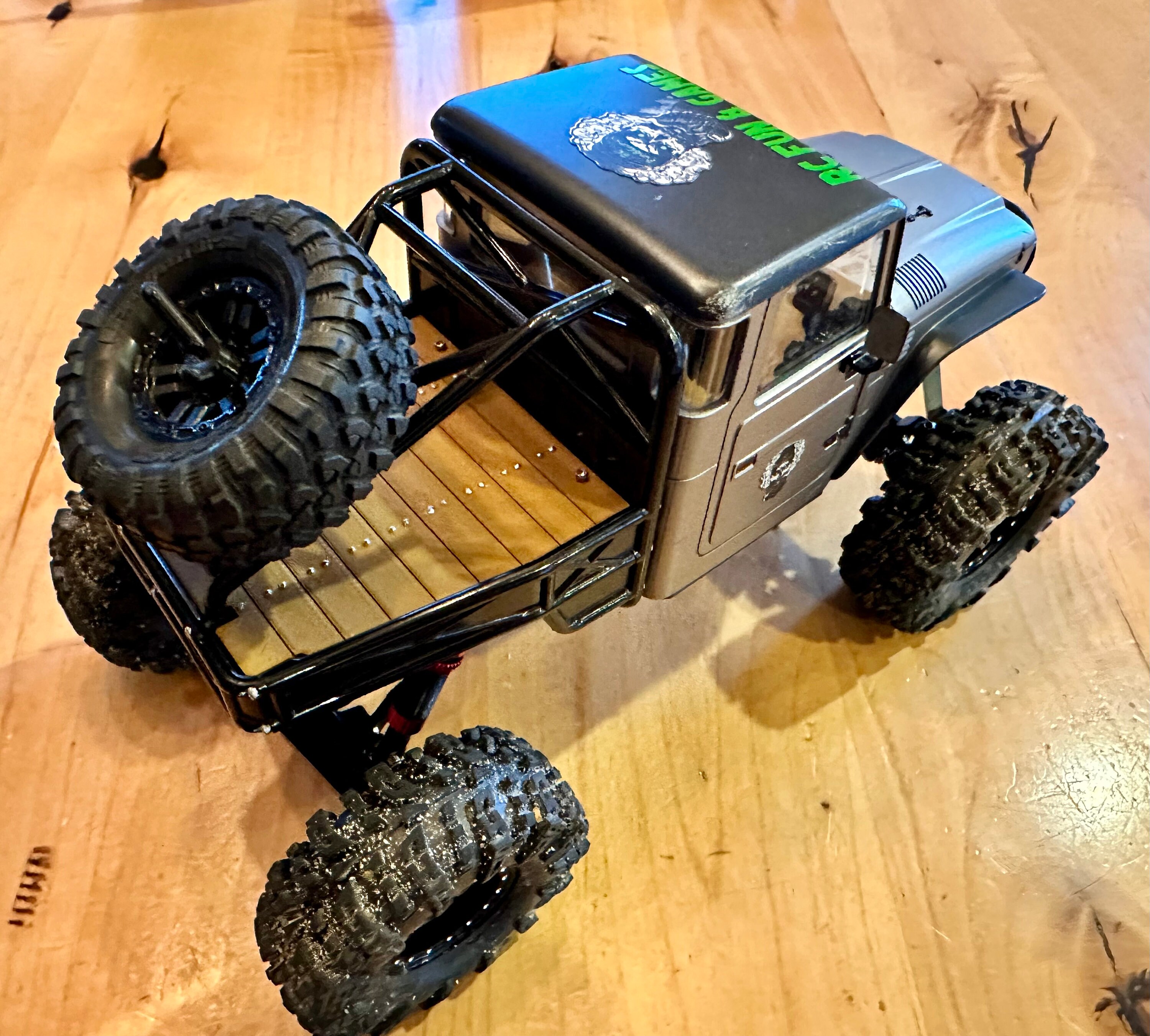 INJROA IR40 – Carcasa de camión con jaula de tubo para 118 TRX4M Defender Bronco Upgrade Part