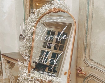 Elegant Wedding Welcome, Large Gold Mirror Arch with Flourish Design + Customizable Trendy Wedding Sign for Entrance, Custom Vinyl Signage